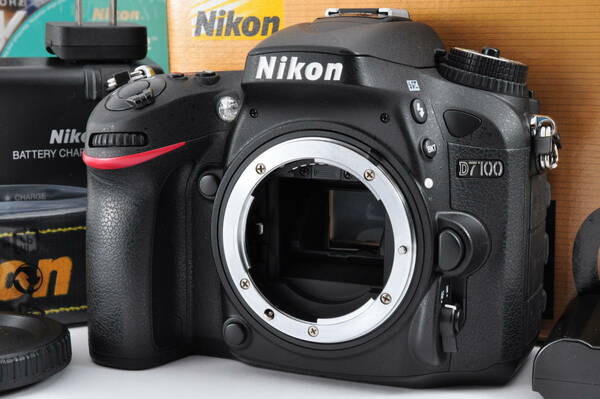 Nikon D7100 低シャッター数8495　元箱あり　超美品　#EB01 