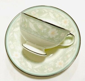 極美品 Noritake ノリタケ カップ＆ソーサー ボーンチャイナ 4408 花柄 銀彩 ミントグリーン パステルカラー 上品