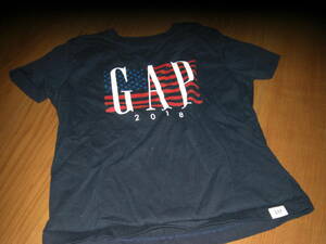 GAP　90紺色Tシャツ