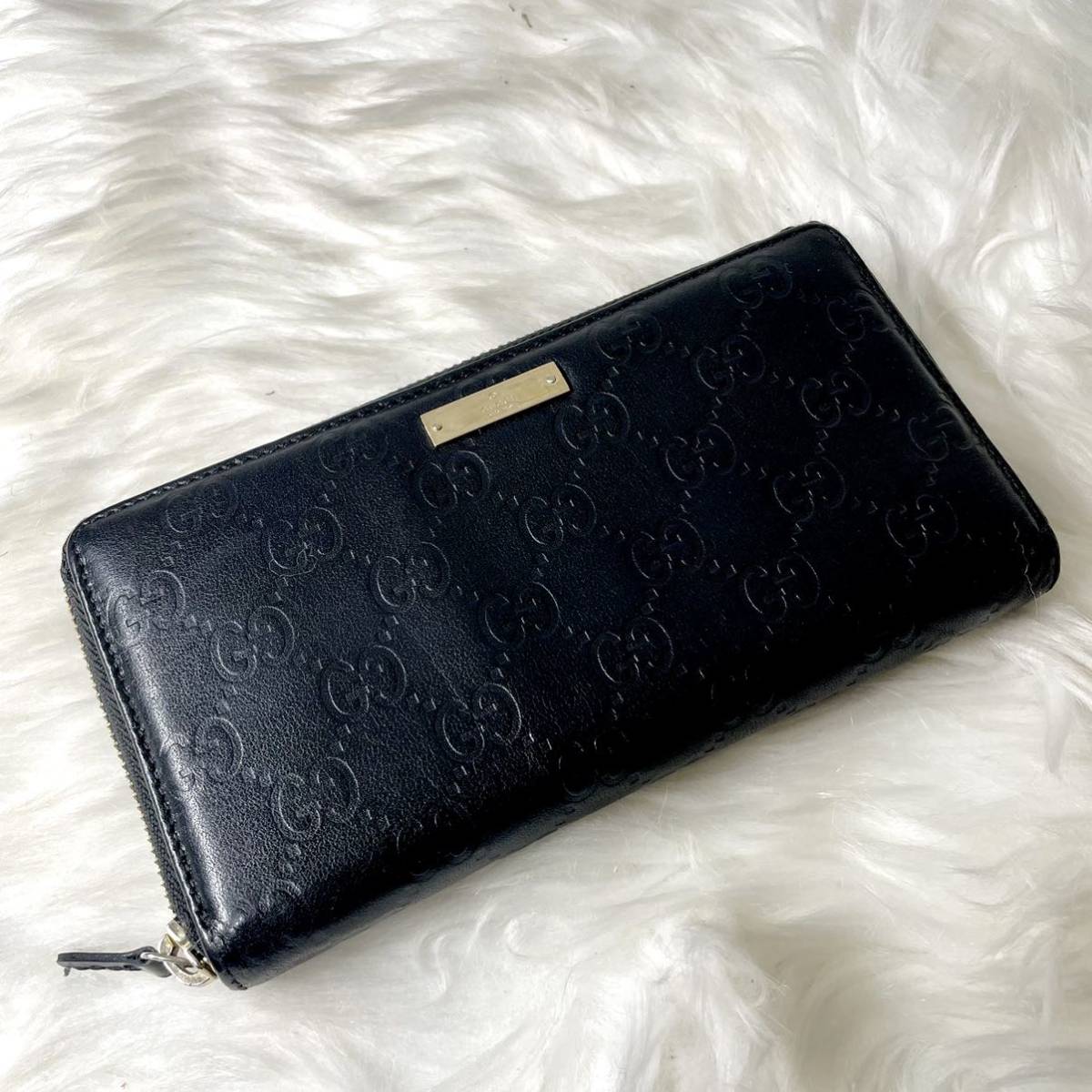 ヤフオク! -「gucci ラウンドファスナー」の落札相場・落札価格