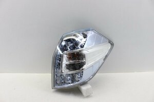 訳アリ　フィットシャトル　GP2　ハイブリッド　前期　LED　テールライト　右　右側　スタンレー　W0020　33500-TF7-J01　278600-B273