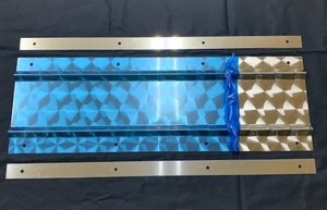 泥よけ　ステンレスウロコ柄　150mm×600mm ２枚セット