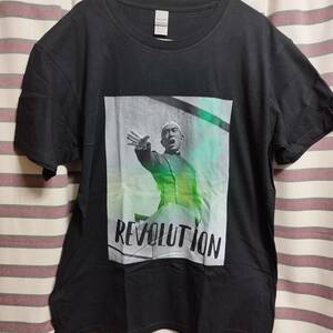 三島 由紀夫　REVOLUTION MISHIMA Tシャツ 【黒 Lサイズ】海外製　送料無料☆彡バンドTシャツ　ロック　rock 　偉人　歴史