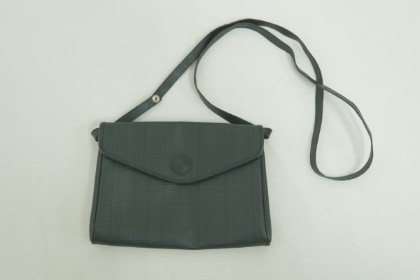 ヤフオク! -コンテス バッグ(レディースバッグ)の中古品・新品・未使用