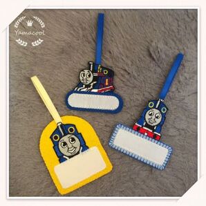 【LU03】刺繍アイロンワッペン トーマス 汽車 1枚分 名札 ループ付き