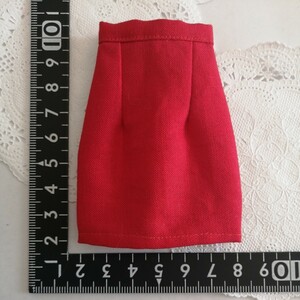 tia*゜☆ドール用 赤 タイトスカート momoko サイズ 1/6ドール スカート