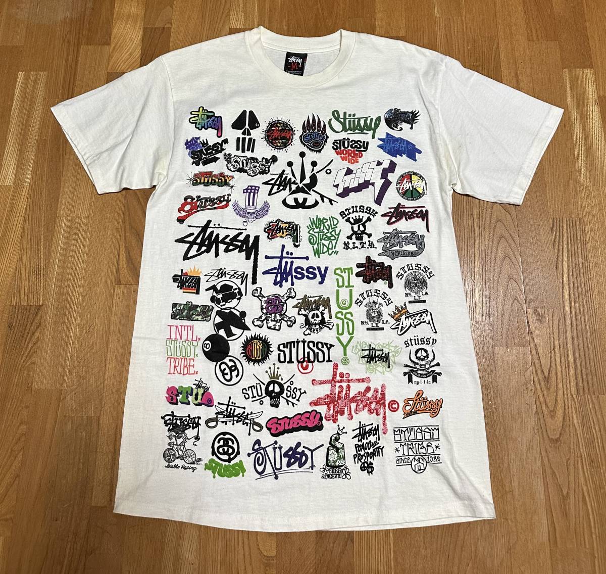 Yahoo!オークション -「stussy 総柄 tシャツ」の落札相場・落札価格