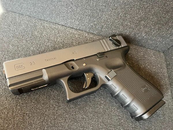 希少 WE GLOCK 23 G23 gen.4 セミフル切替版 中古美品 オマケ付き