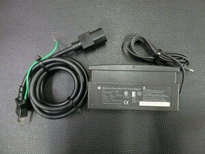 Macintosh Adapter Модель: M3037 Диаметр на открытом воздухе: 3,6 мм Вход: 100/240 В 1,87A Выход: 95-130VA/1.2A Выход: 2 Полярное управление № 05930