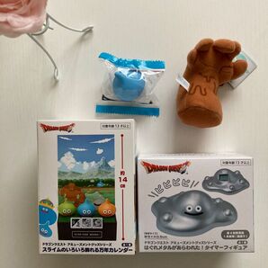 ドラクエ 万年カレンダー はぐれメタルタイマー スライム消しゴム マドハンドぬいぐるみ 4個セット