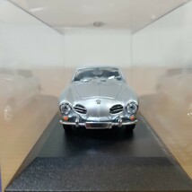 1/43 ミニチャンプス/VW Karmann Ghia Cabriolet 1957 Diamantgrau metallic/フォルクスワーゲン カルマンギア カブリオレ シルバー_画像2