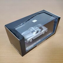 1/43 ミニチャンプス/VW Karmann Ghia Cabriolet 1957 Diamantgrau metallic/フォルクスワーゲン カルマンギア カブリオレ シルバー_画像9