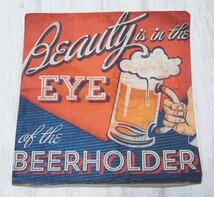 【クッションカバー】Beauty is in the EYE of the BEERHOLDER（beholder）★美は見る人の目の中にある★パロディ★BEER★ビール／cc-0146_画像2