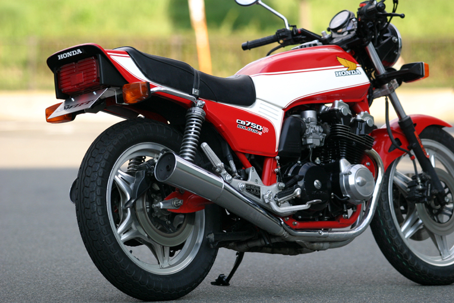 SWIFT CB750F、CB900F、CB1100F、CB1100Rフェンダーレスキット