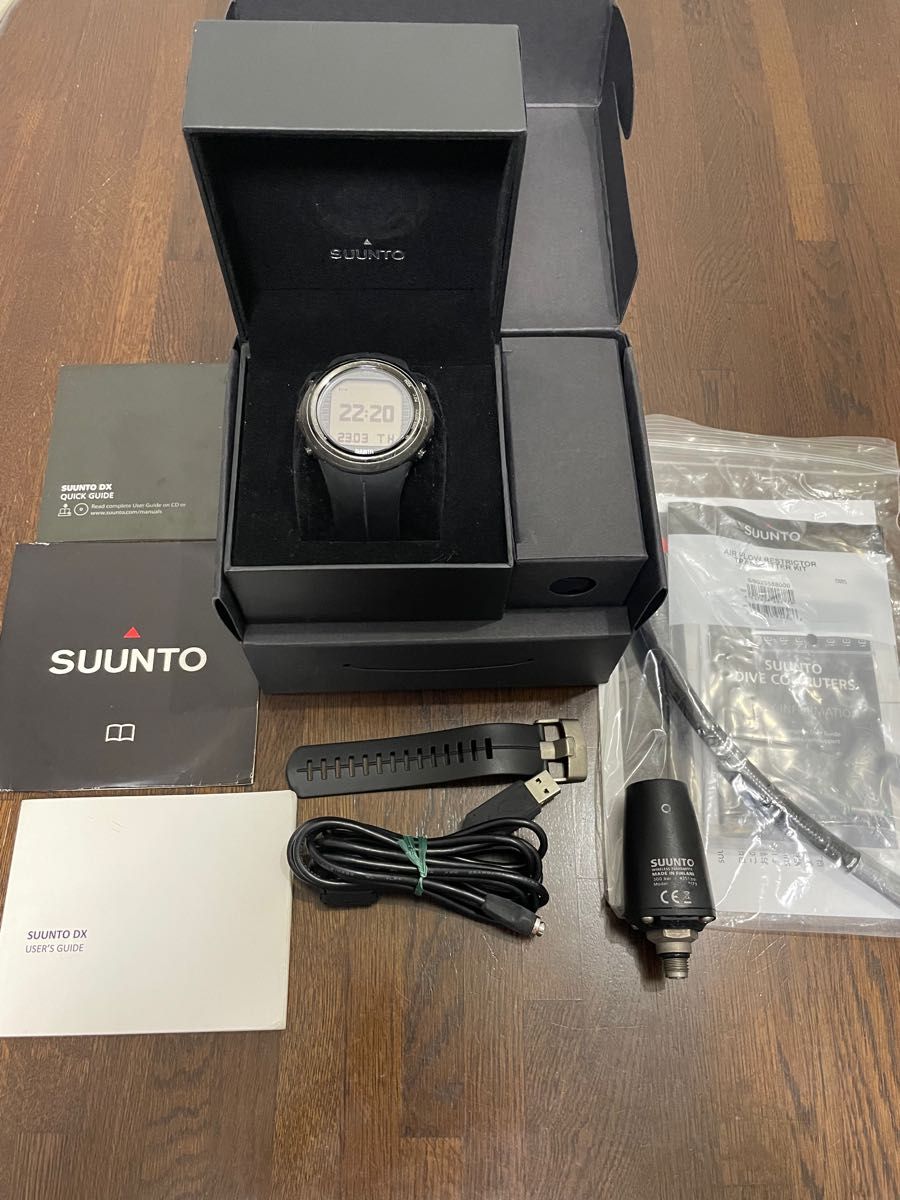 素晴らしい品質 SCUBAPRO スントダイブコンピューターD4(中古品)送料