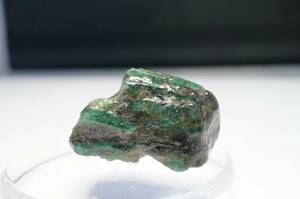  limited amount price! first come, first served!30 year front. rare stock![ Colombia production fine quality natural emerald raw ore ]14.5ct