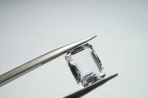 稀少！天然水晶カービング、彫刻AAAランク水晶使用「希少オリジナルカットルース」 3.1ct
