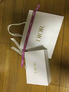 ＊美品DIOR 紙袋2枚セットとリボン