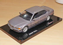 BMW 750iL 1/24 ジェームズボンド ボンドカー ミニカー 送料無料_画像3