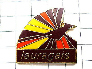  pin badge * tea color . feather. bird * France limitation pin z* rare . Vintage thing pin bachi