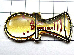  pin badge * Claxon car parts * France limitation pin z* rare . Vintage thing pin bachi