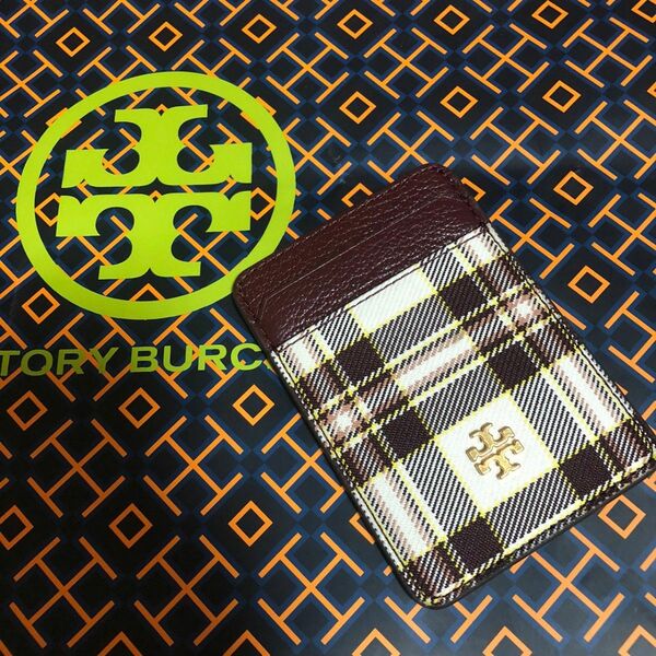 ★TORY BURCH トリーバーチ　カードケース　定期入れ