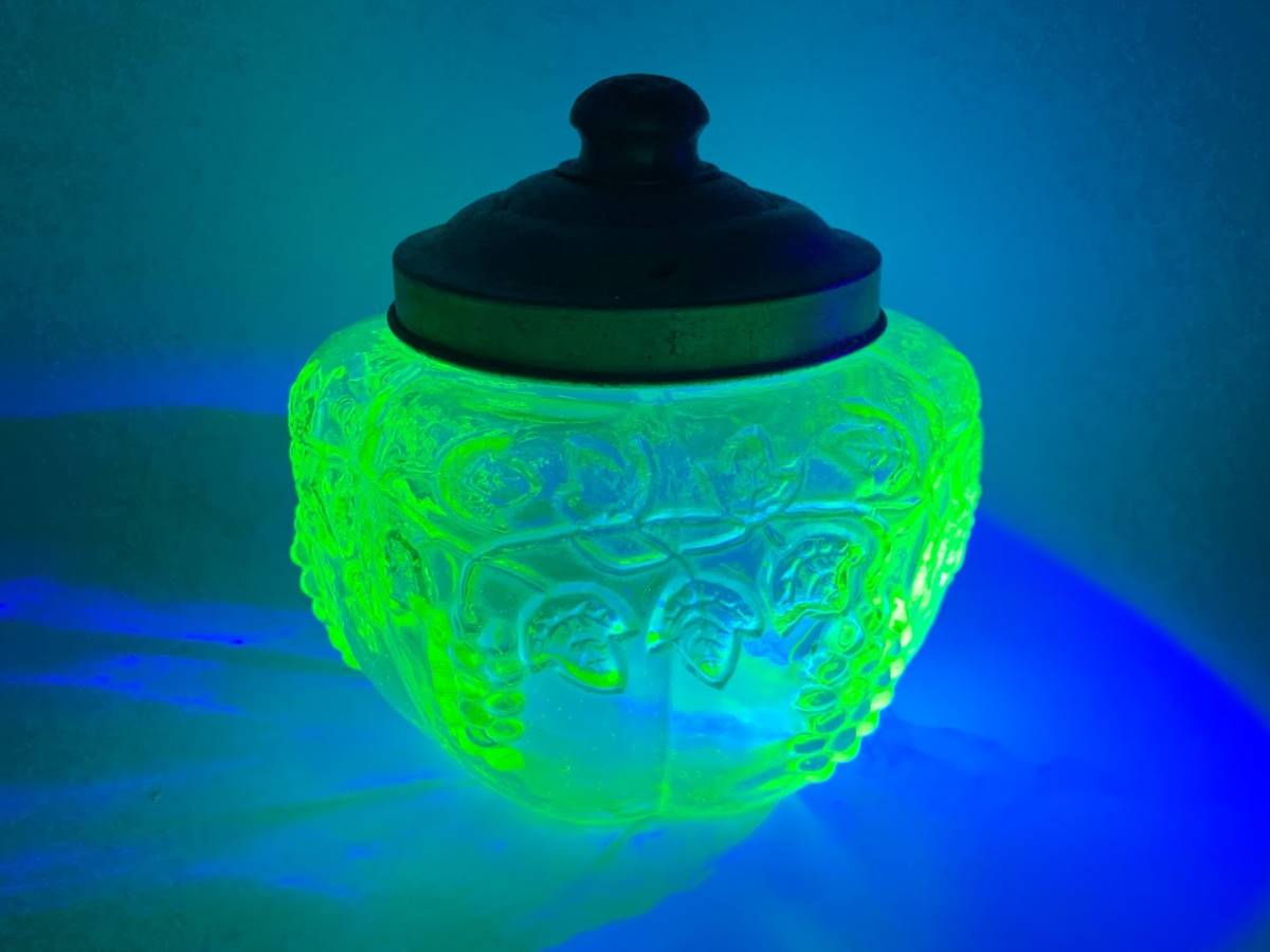 ヤフオク! -アンティーク ウランガラスの中古品・新品・未使用品一覧