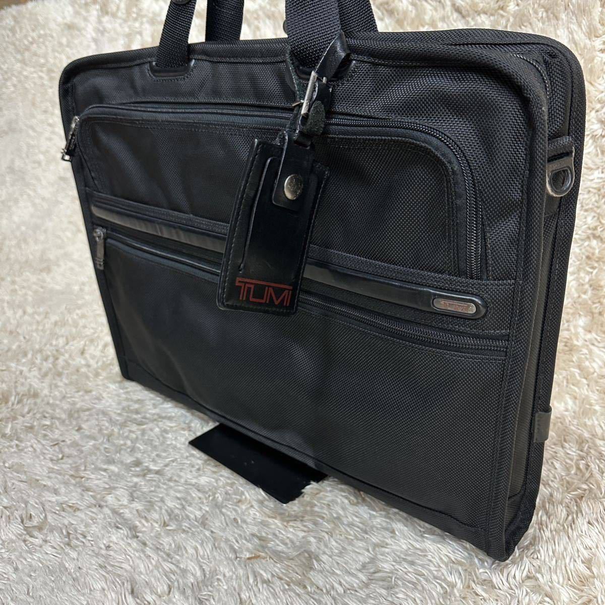 人気の定番人気の定番TUMI レザーバッグ VILLAコレクション 73175D2