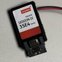 【中古/長時間使用】innodisk SATADOM-SV 3SE4 8GB 電力供給用ケーブル付 / PC認識・正常判定のみ確認_画像4