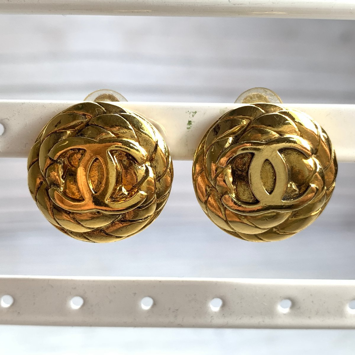 ヤフオク! -シャネル イヤリング ヴィンテージの中古品・新品・未使用