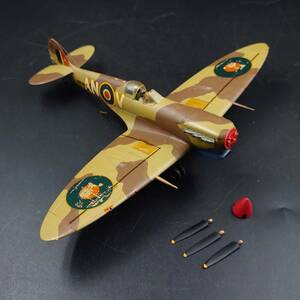 ★ 【ジャンク扱いで　現状品】 1/48 イギリス空軍 スーパーマリン スピットファイア 完成品 破損あり ★