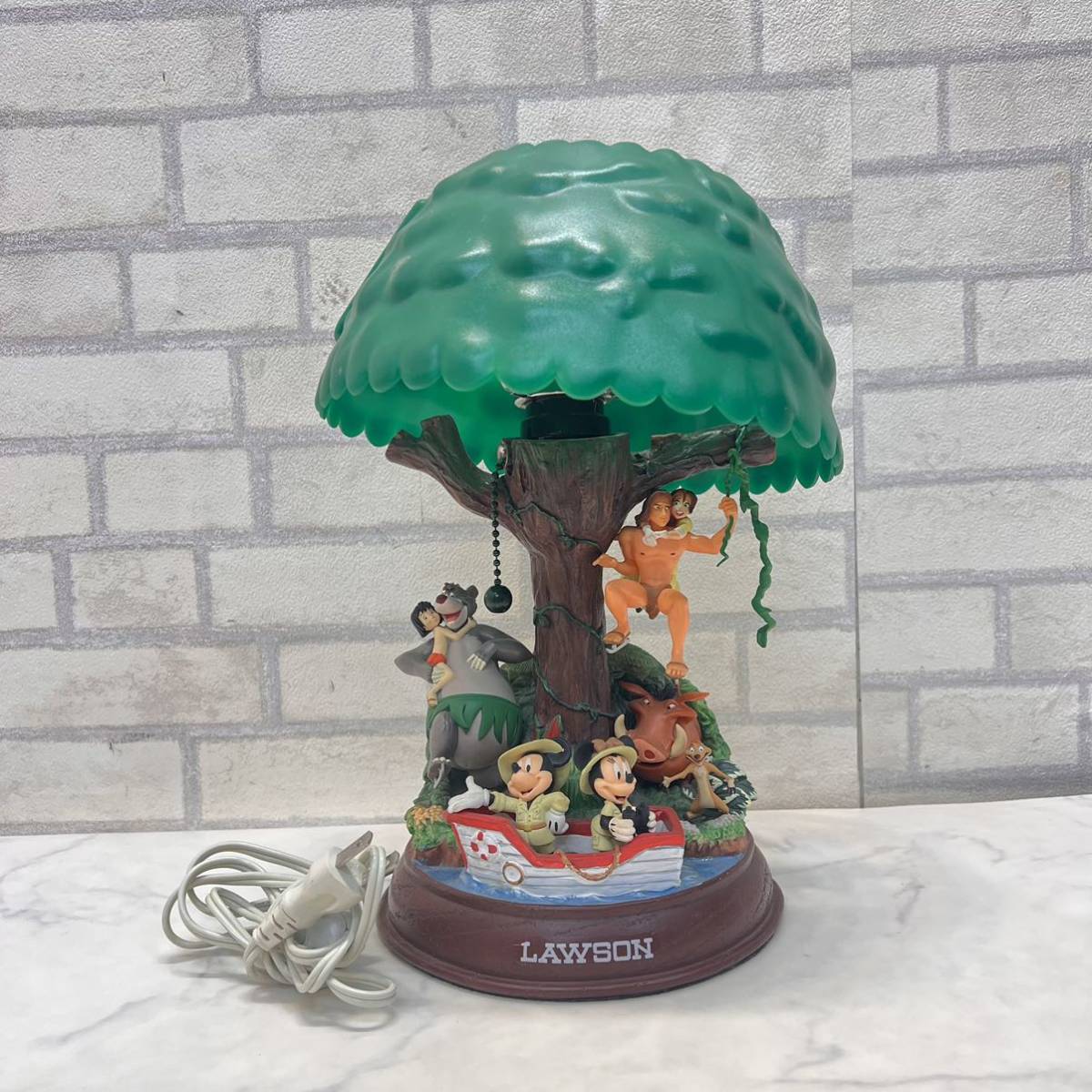 ヤフオク! -「ディズニーオンアイス ライト」の落札相場・落札価格