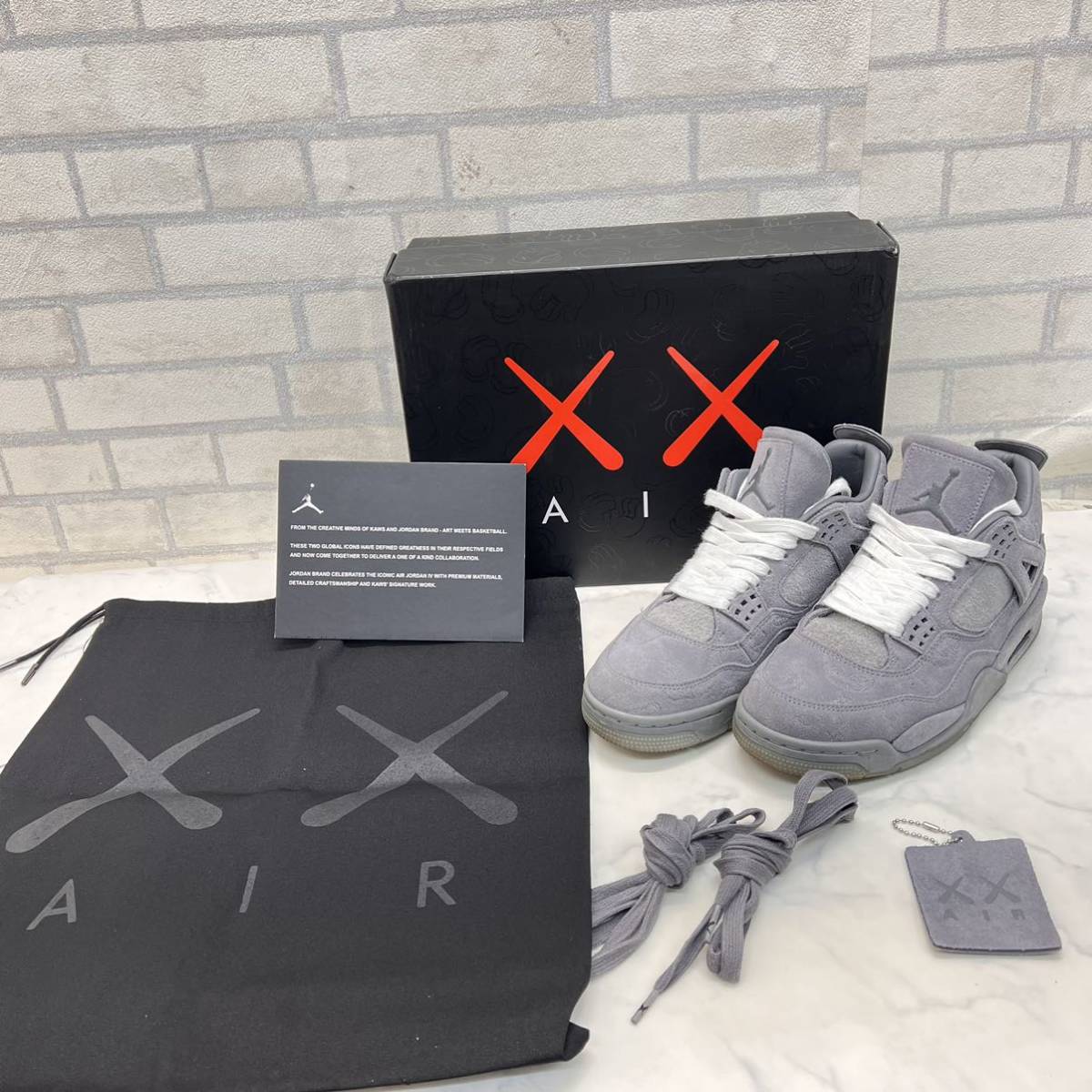 ヤフオク! -「air jordan 4 kaws」の落札相場・落札価格