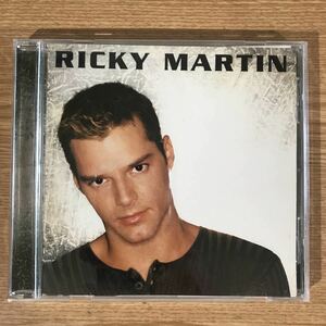 (335) использовал CD100 Yen Ricky Martin