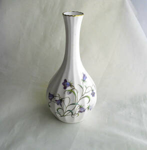 Spode Spode * campag nyula vase * one wheel .. unused 