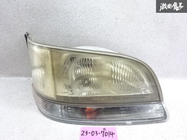 ハイエース ヘッドライト 100系の値段と価格推移は?|56件の売買情報