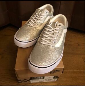 VANS バンズ グリッタースニーカー　☆新品、未使用☆ VANS