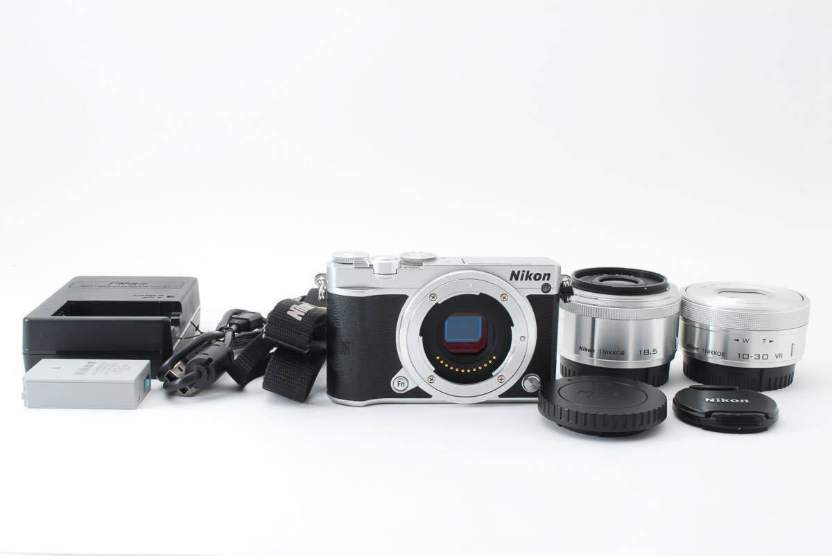 Nikon 1 J5 ダブルレンズキット シルバー デジタルカメラ カメラ 家電
