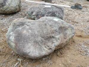 埼玉鶴ヶ島発 三波石 重さ 約５００キロ 綺麗な良い石材だと思います。引取のみ対応 庭石 景石　その５