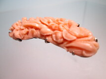 【江月】 アンティーク・本珊瑚 百合の花と小花彫刻のブローチ 5,55g_画像4