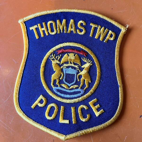 【USA vintage】THOMAS TWP POLICE トーマス・タウンシップ　警察署　ワッペン　アメリカ　刺繍ワッペン　アイロンワッペン　ビンテージ