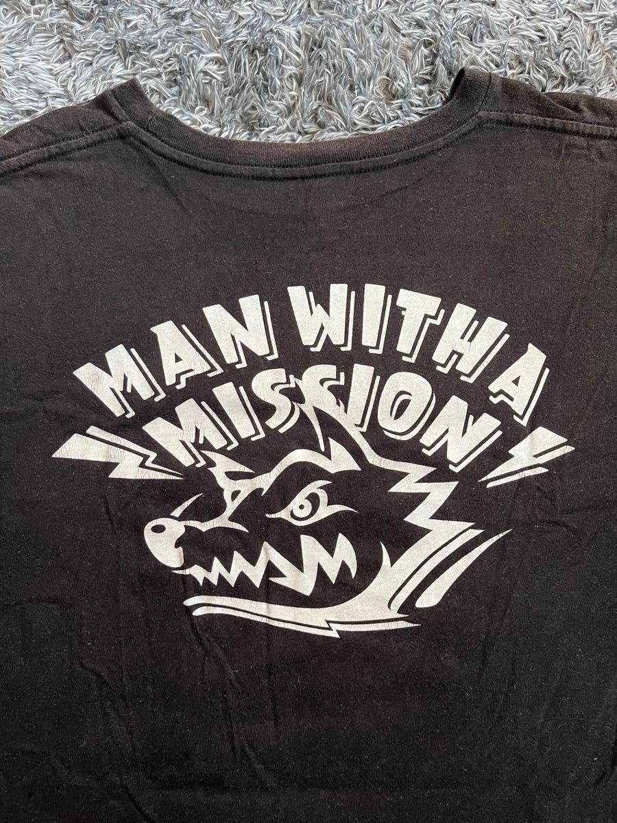 新発売の MAN A WITH WISH A MISSION Sサイズ Tシャツ メンバー直筆サイン入りTシャツ TOUR 