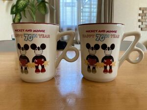 ミッキー&ミニー70周年マグカップ
