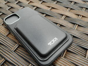 日本未発売 TUMI トゥミ Magnet Wallet Case iphone 13 牛革 レザー iPhone 13 ケース 142376-1041 -Black- 本物をお届け!!