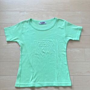 Guess Tシャツ