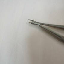 マイクロ持針器 S＆T　 Micro Needle Holder B-13-10 丸柄　曲　止め無し　マイクロサージャリー　stainless germany　管理番号H275-4-8_画像2