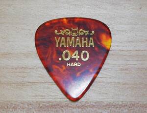 *YAMAHA* Yamaha pick *.040inch( approximately 1.0mm)HARD*bekou* Teardrop type * Japan Vintage * unused dead stock goods 02