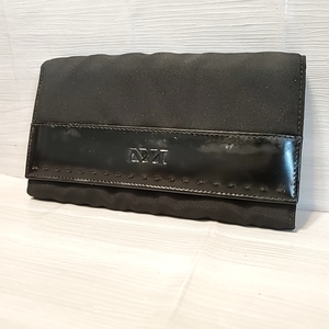 1067 Max Mara マックスマーラ 長財布 ロングウォレット 二つ折り ロゴ 小銭入れ 札入れ カード入れ 黒系 ブラック系 