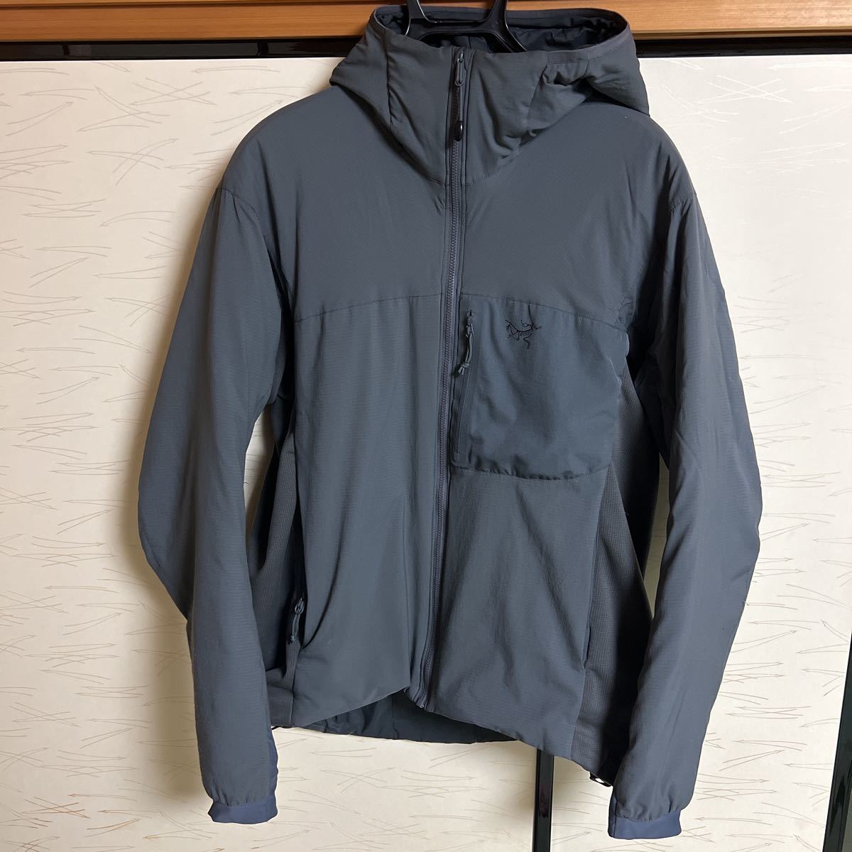 ヤフオク! -「arc'teryx atom lt hoody」(Mサイズ) (男性用)の落札相場
