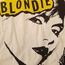 魅惑のバンドT特集! 10sデッド『DIVIDED H&M(エイチアンドエム) × BLONDIE(ブロンディ)』レディースTシャツ 2017年コピーライト サイズXS_画像6